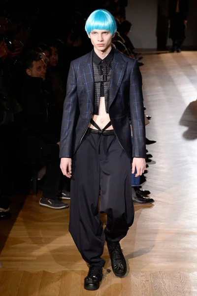 Look 2